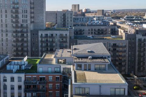 5 bedroom penthouse for sale, Empire House, East Drive, London, NW9