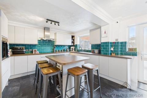 undefined, Torpoint PL11