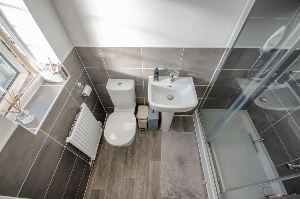 En suite.jpg