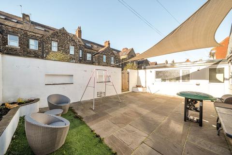 undefined, College Street, Harrogate, HG2