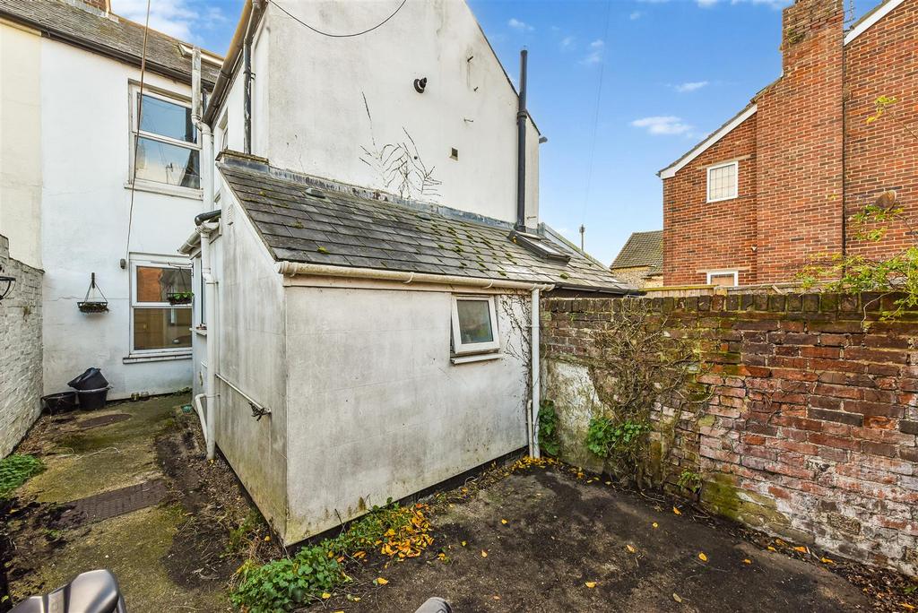 Rear Courtyard