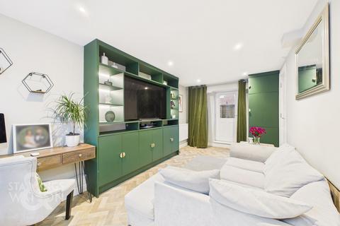 2 bedroom coach house for sale, Whistlefish Court, Norwich
