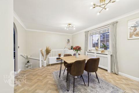 2 bedroom coach house for sale, Whistlefish Court, Norwich