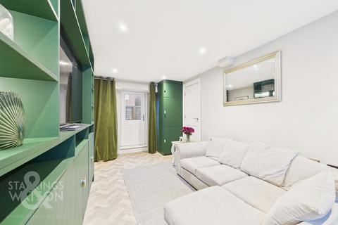 2 bedroom coach house for sale, Whistlefish Court, Norwich