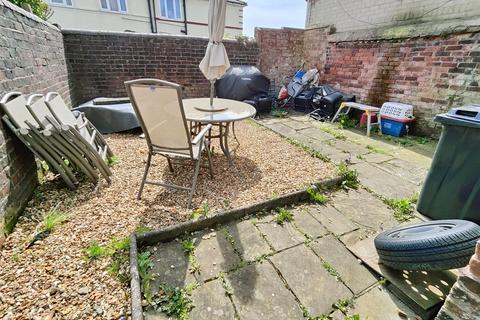 1 bedroom in a house share to rent, Room To Let in Shared House on Cemetery Road, Preston