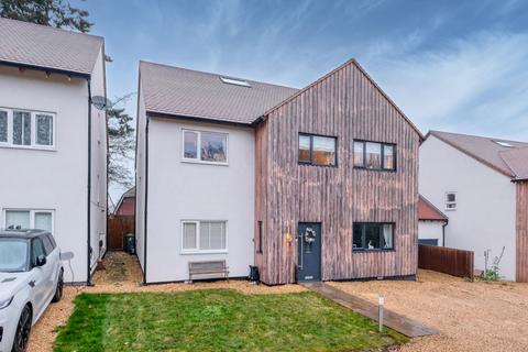 5 bedroom detached house for sale, Torrs Close, Redditch, B97
