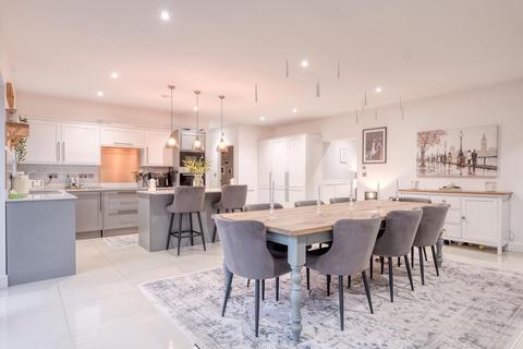 5 bedroom detached house for sale, Torrs Close, Redditch, B97