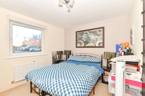 1 bedroom ground floor flat for sale, Haven Court, Redhill RH1