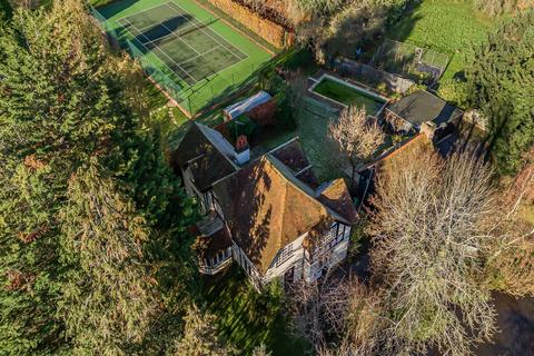 4 bedroom house to rent, The Drive