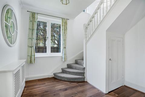 4 bedroom house to rent, The Drive