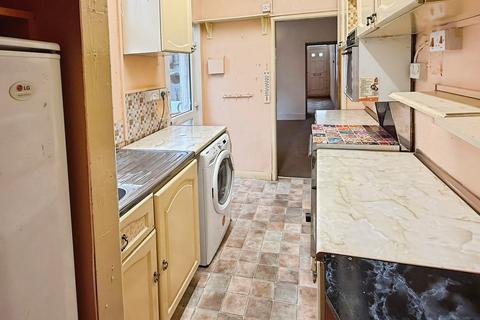 3 bedroom terraced house for sale, Clarendon Park Road, Leicester, Leicester, LE2