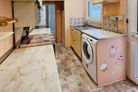 3 bedroom terraced house for sale, Clarendon Park Road, Leicester, Leicester, LE2