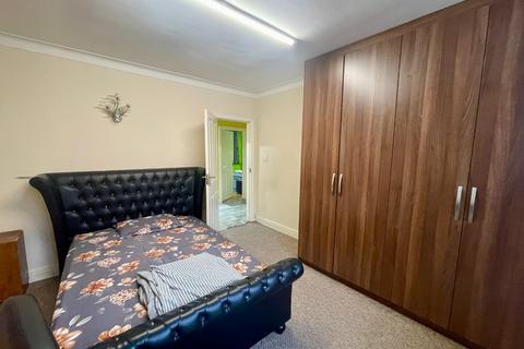undefined, Chestnut Avenue, Wembley, Greater London, HA0