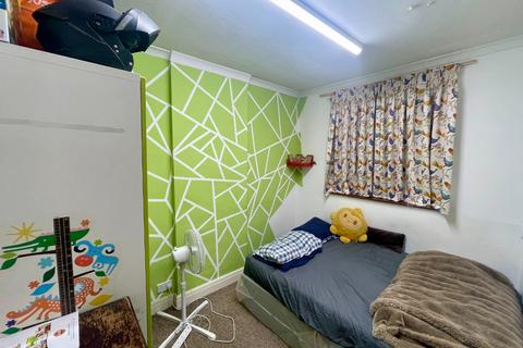 undefined, Chestnut Avenue, Wembley, Greater London, HA0