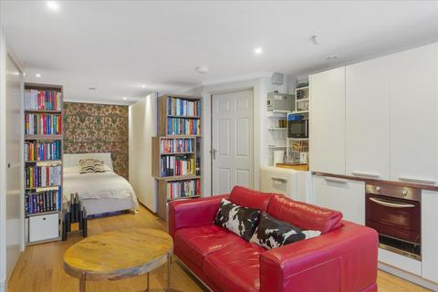Studio for sale, Jubilee Mansions, West Kensington, London, W14