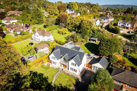 6 bedroom detached house to rent, Gatton Road, Reigate