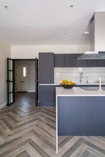 undefined, Iffley Turn, Oxford