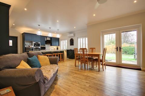 3 bedroom detached bungalow for sale, Longmans Lane, Cottingham