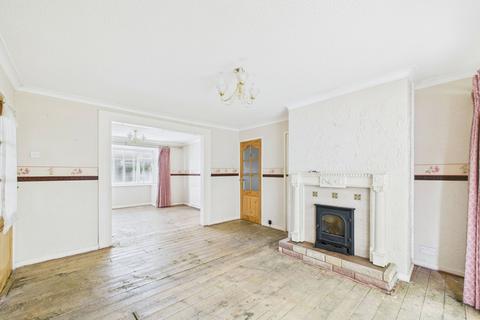 3 bedroom detached house for sale, North Road, Manchester M46