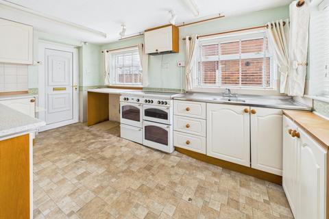 3 bedroom detached house for sale, North Road, Manchester M46