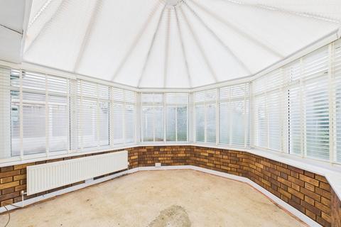 3 bedroom detached house for sale, North Road, Manchester M46