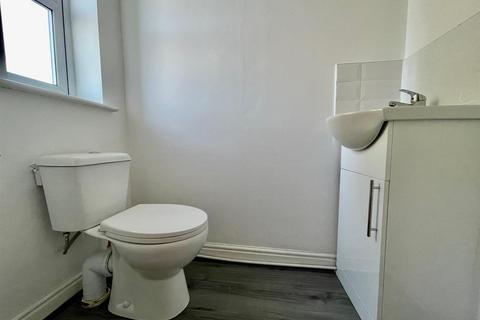 undefined, Severn Road, Oadby