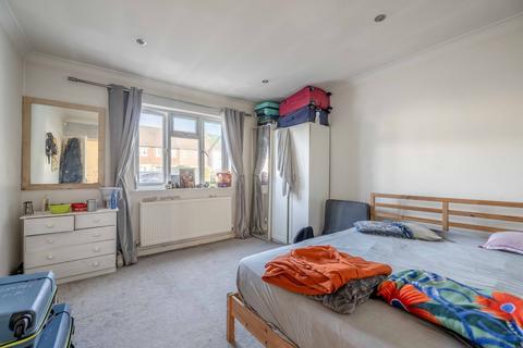undefined, Priory Close, Denham UB9