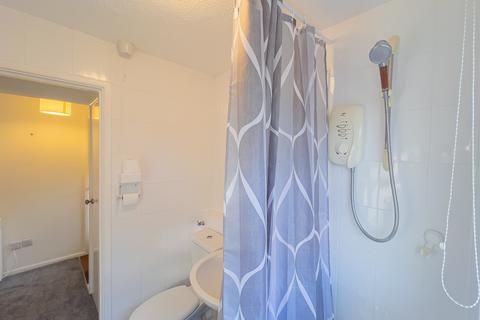 2 bedroom maisonette to rent, HOTSPUR CLOSE, HYTHE
