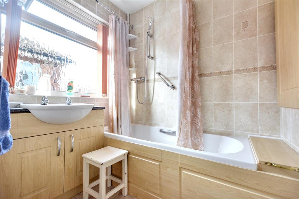 Bathroom.jpeg