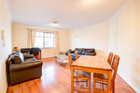 2 bedroom flat to rent, Connaught Mews, Jesmond, Newcastle upon Tyne