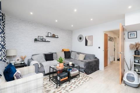 2 bedroom terraced house for sale, at Bartlett Place, High Wycombe, High Wycombe HP12