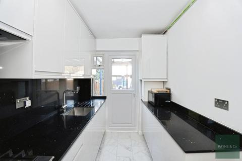 3 bedroom semi-detached house for sale, Ley Street, Ilford, IG2
