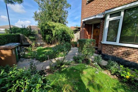 3 bedroom semi-detached house for sale, Beachborough Road, Bromley, BR1