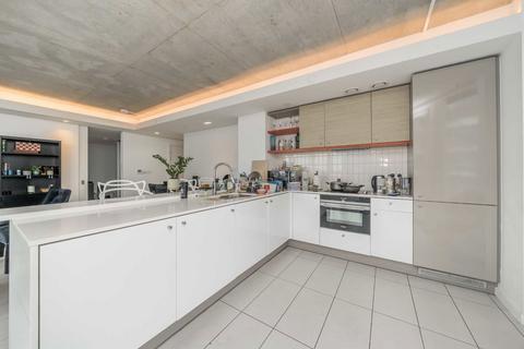 3 bedroom flat for sale, Tidal Basin Road, London E16