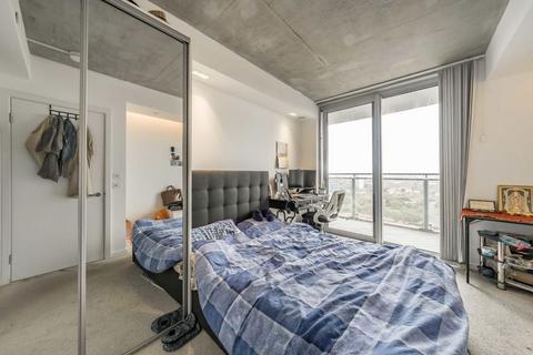 3 bedroom flat for sale, Tidal Basin Road, London E16