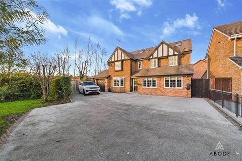 6 bedroom detached house for sale, Green Valley Drive, Burton-On-Trent DE13