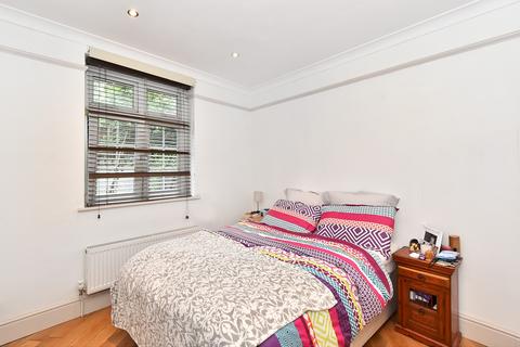 2 bedroom flat to rent, Ranelagh Garden Mansions, Ranelagh Gardens, Fulham, London, SW6