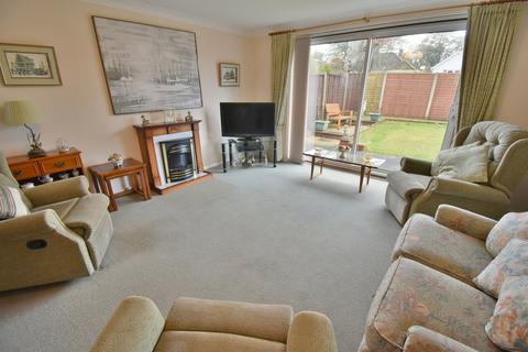 2 bedroom detached bungalow for sale, Leeson Drive, Ferndown, BH22