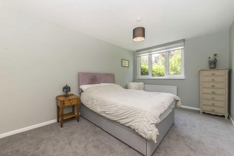 undefined, Galsworthy Road, Kingston Upon Thames KT2