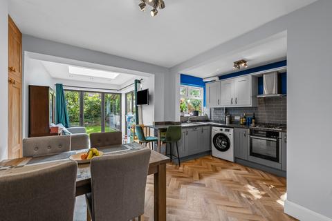 undefined, Henconner Crescent, Leeds LS7