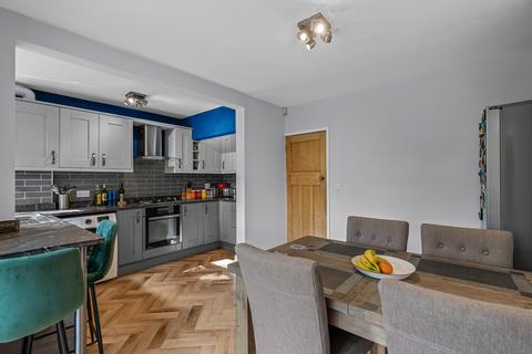 undefined, Henconner Crescent, Leeds LS7