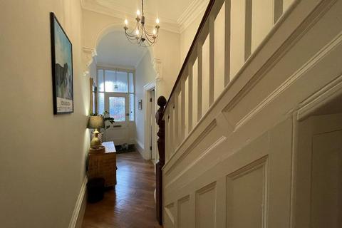 4 bedroom end of terrace house for sale, Victoria Avenue, Hull, HU5 3DW