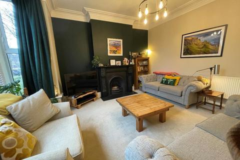 4 bedroom end of terrace house for sale, Victoria Avenue, Hull, HU5 3DW