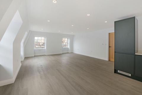 2 bedroom flat for sale, High Street, Tonbridge, TN9