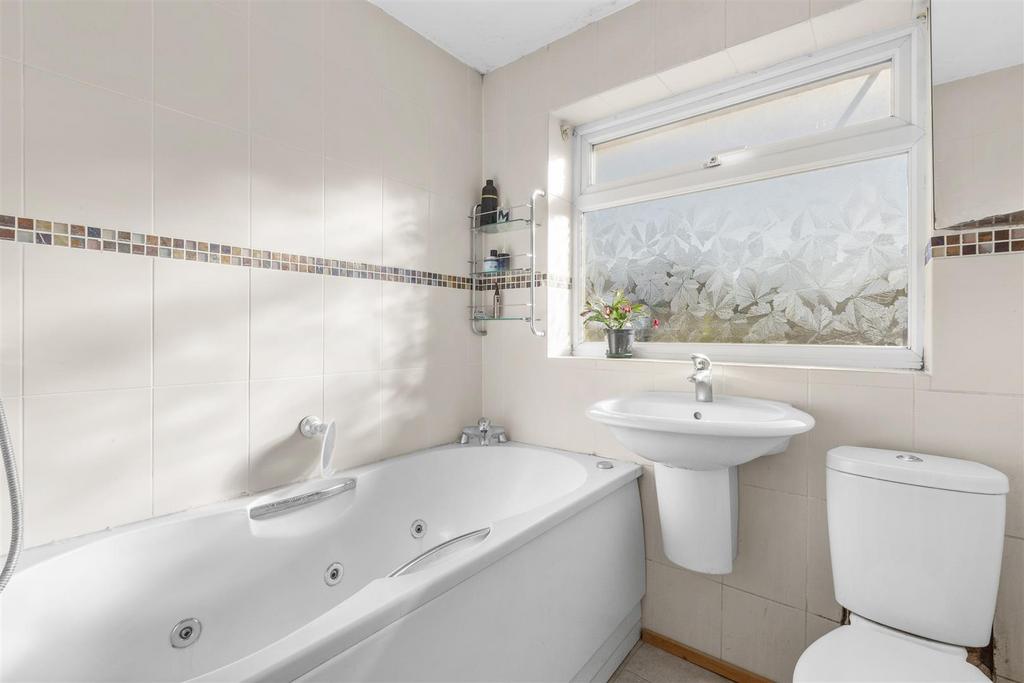 35 Deangarden Rise, HP11 1 RF-4.jpg
