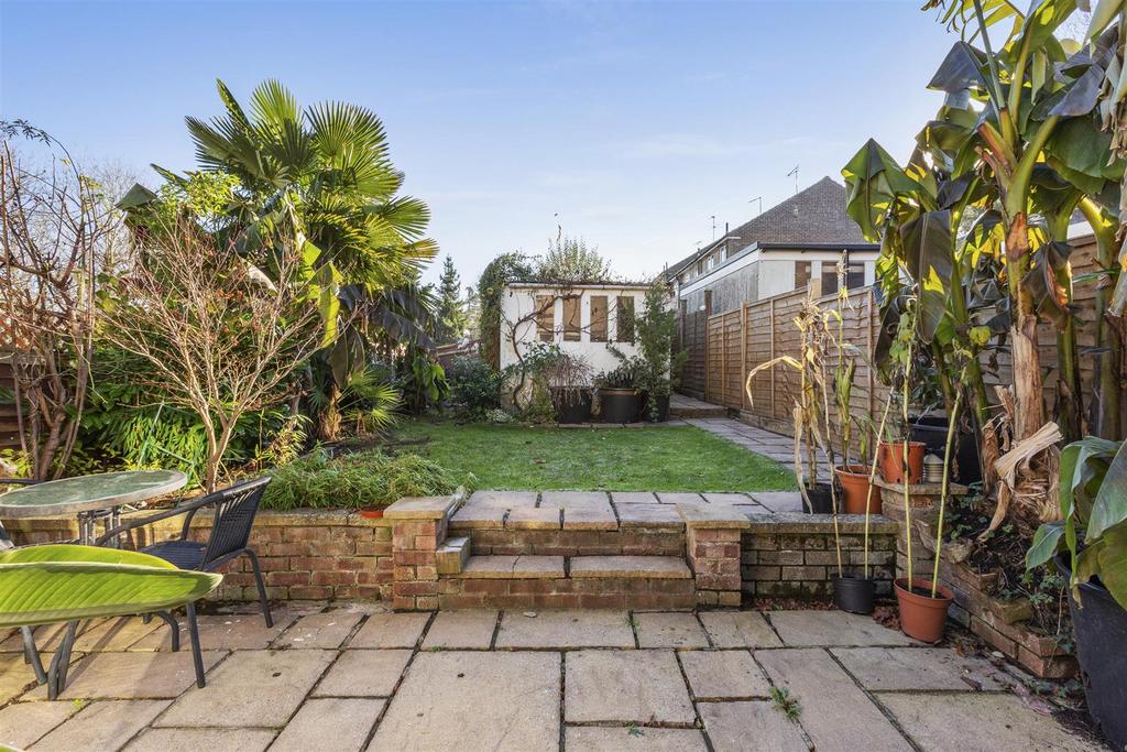 35 Deangarden Rise, HP11 1 RF-12.jpg