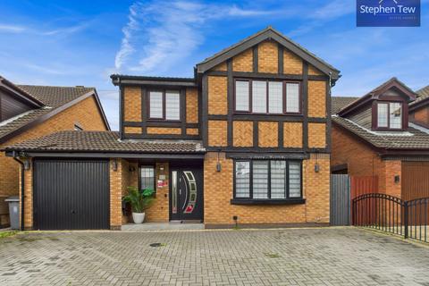 Burbank Close, Blackpool, FY4