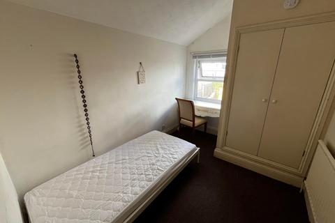 4 bedroom terraced house to rent, West View Road, Bristol, BS3