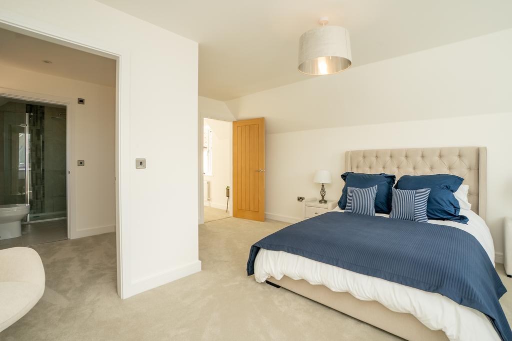 Plot8sandhutton23