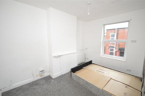 2 bedroom terraced house for sale, Upper Woodview Place, Leeds, West Yorkshire